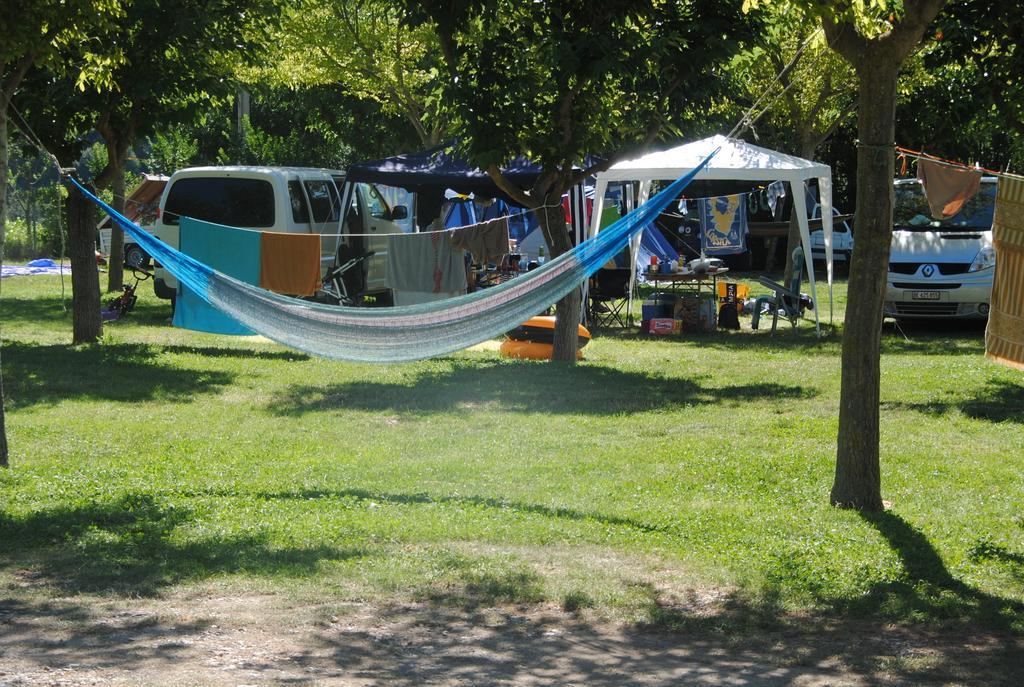 Camping Organya酒店 外观 照片